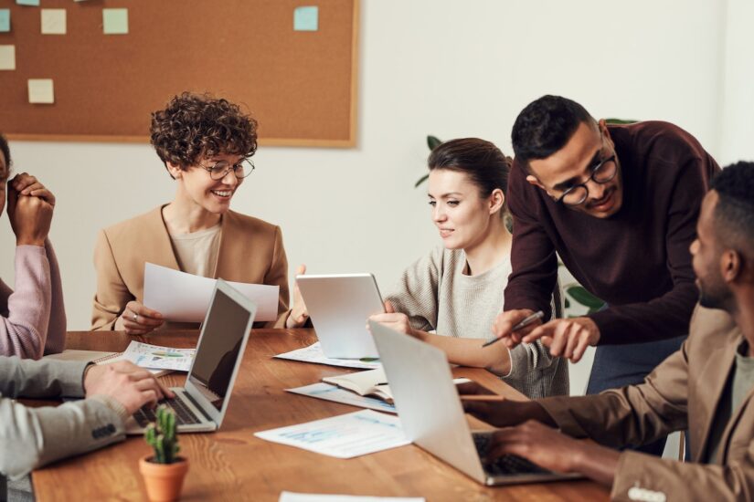 Delivering Exceptional Customer Service: The Key to Building Strong Relationships