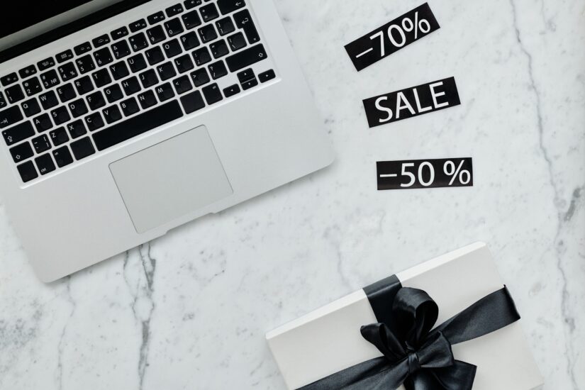 Customer Magnet Strategies: Practical Ideas to Increase Foot Traffic and Online Sales